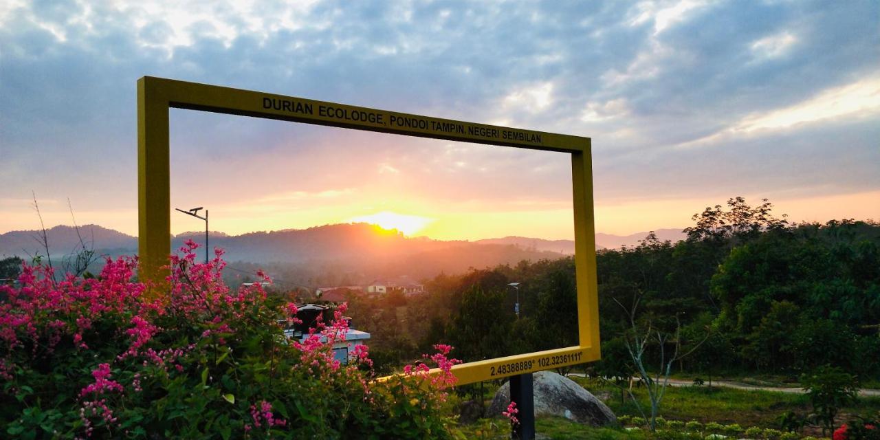 Durian Ecolodge タンピン エクステリア 写真