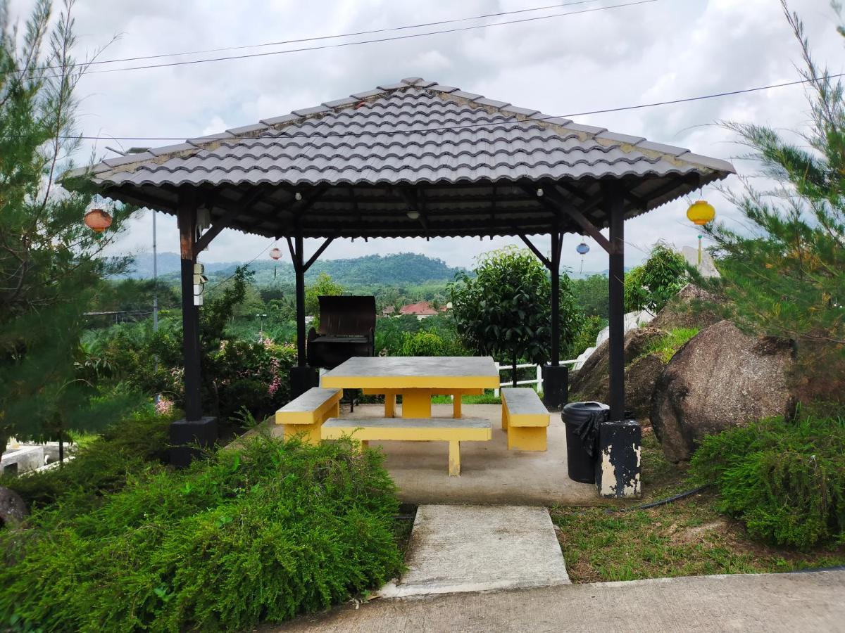 Durian Ecolodge タンピン エクステリア 写真